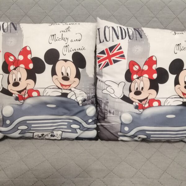 díszpárnák 5500ft