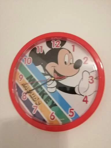 mickey óra 2800ft